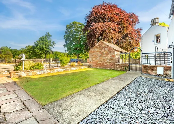 2 Bed In Oc-g32205 *