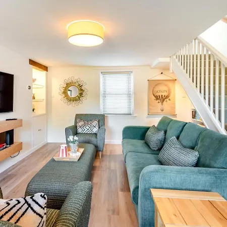 Holiday home 2 Bed In Oc-g32205 *